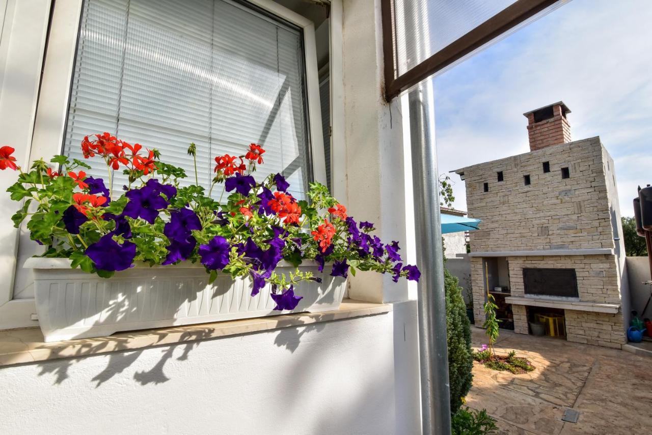Nena Apartman Sukošan Kültér fotó