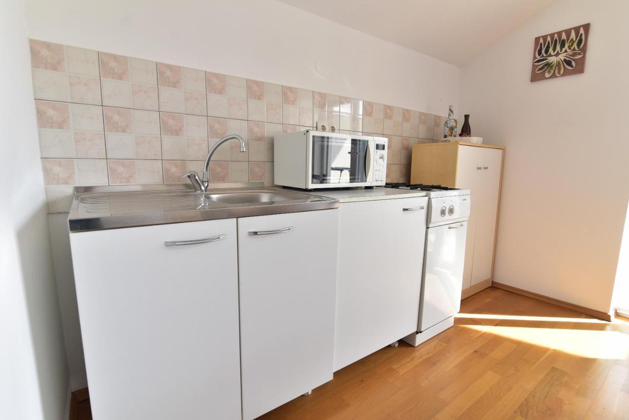Nena Apartman Sukošan Kültér fotó