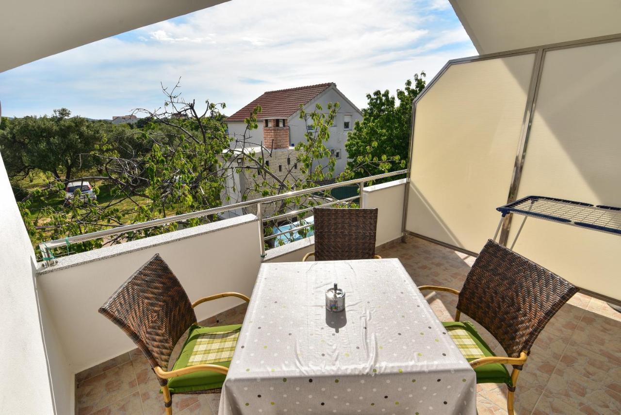 Nena Apartman Sukošan Kültér fotó