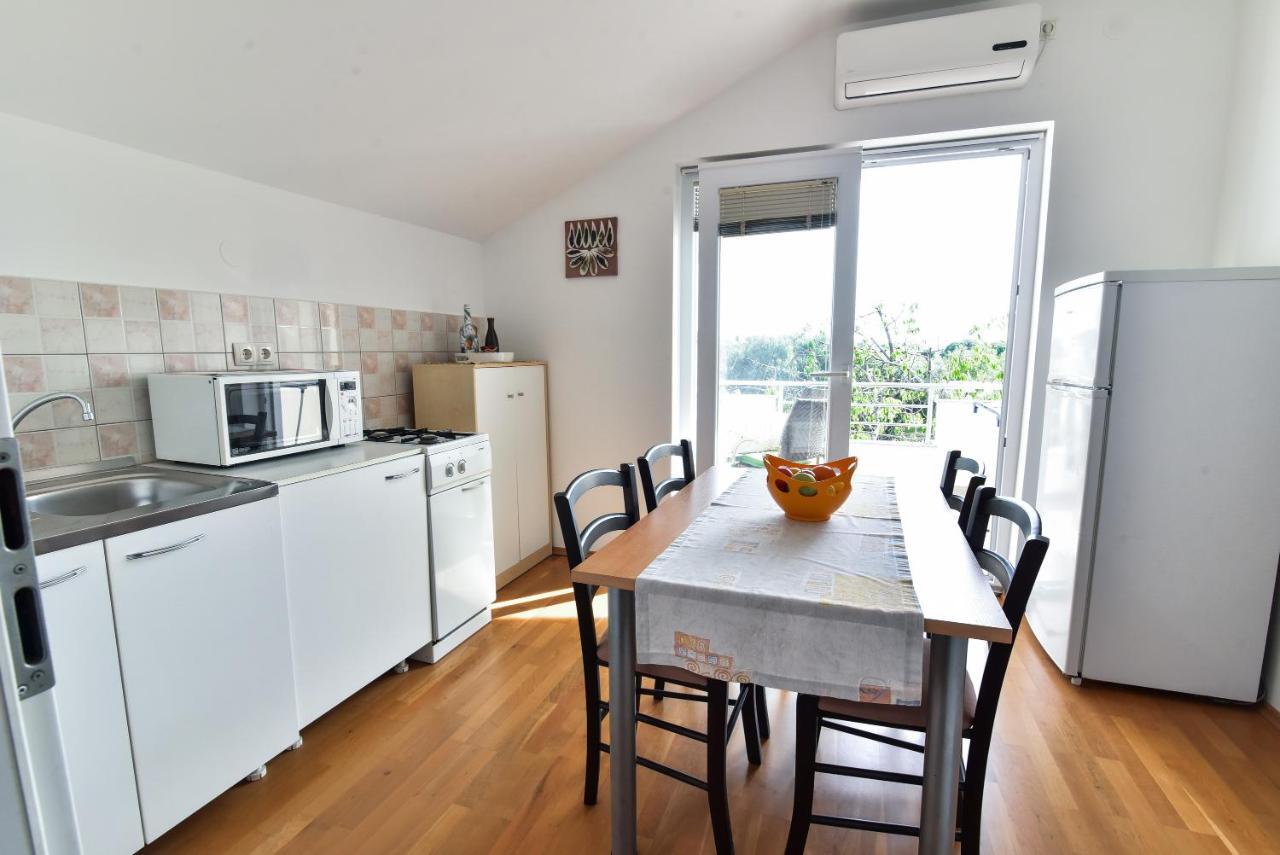 Nena Apartman Sukošan Kültér fotó