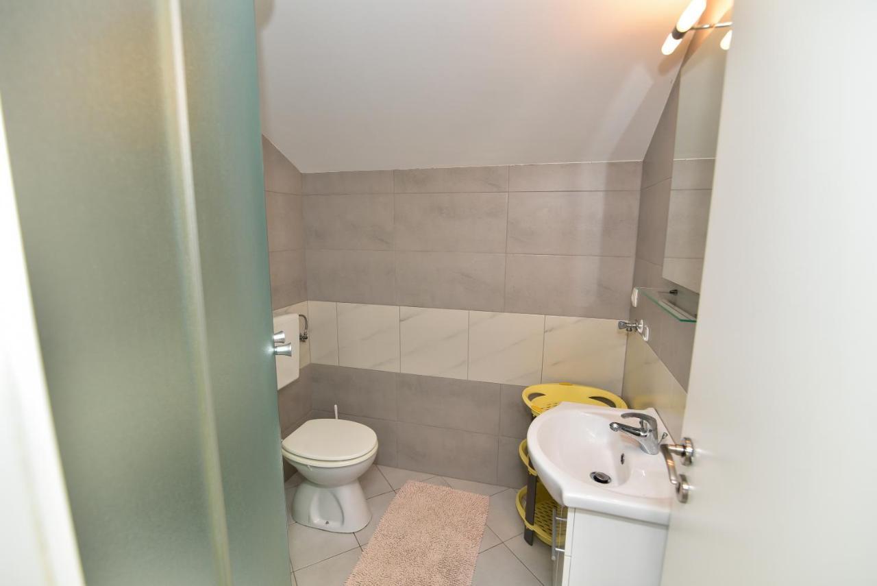 Nena Apartman Sukošan Kültér fotó