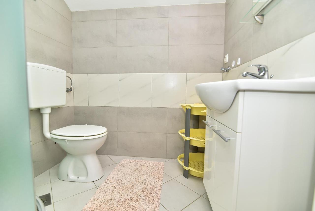 Nena Apartman Sukošan Kültér fotó