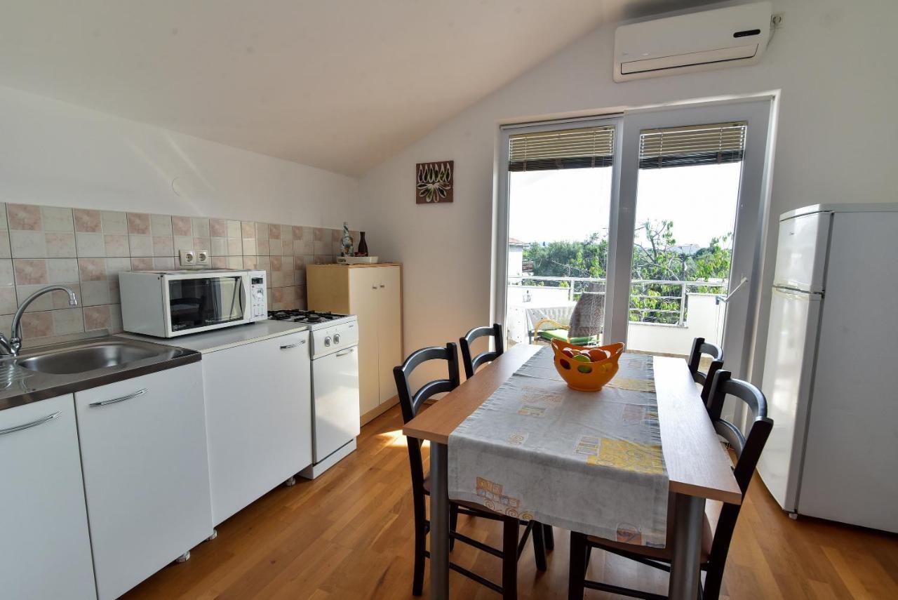 Nena Apartman Sukošan Kültér fotó